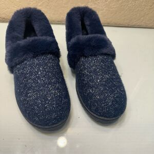 Skechers Memory Foam Slippers Cozy Lite Sz 6 Blue Fur Trim Silver Closed Toe Box